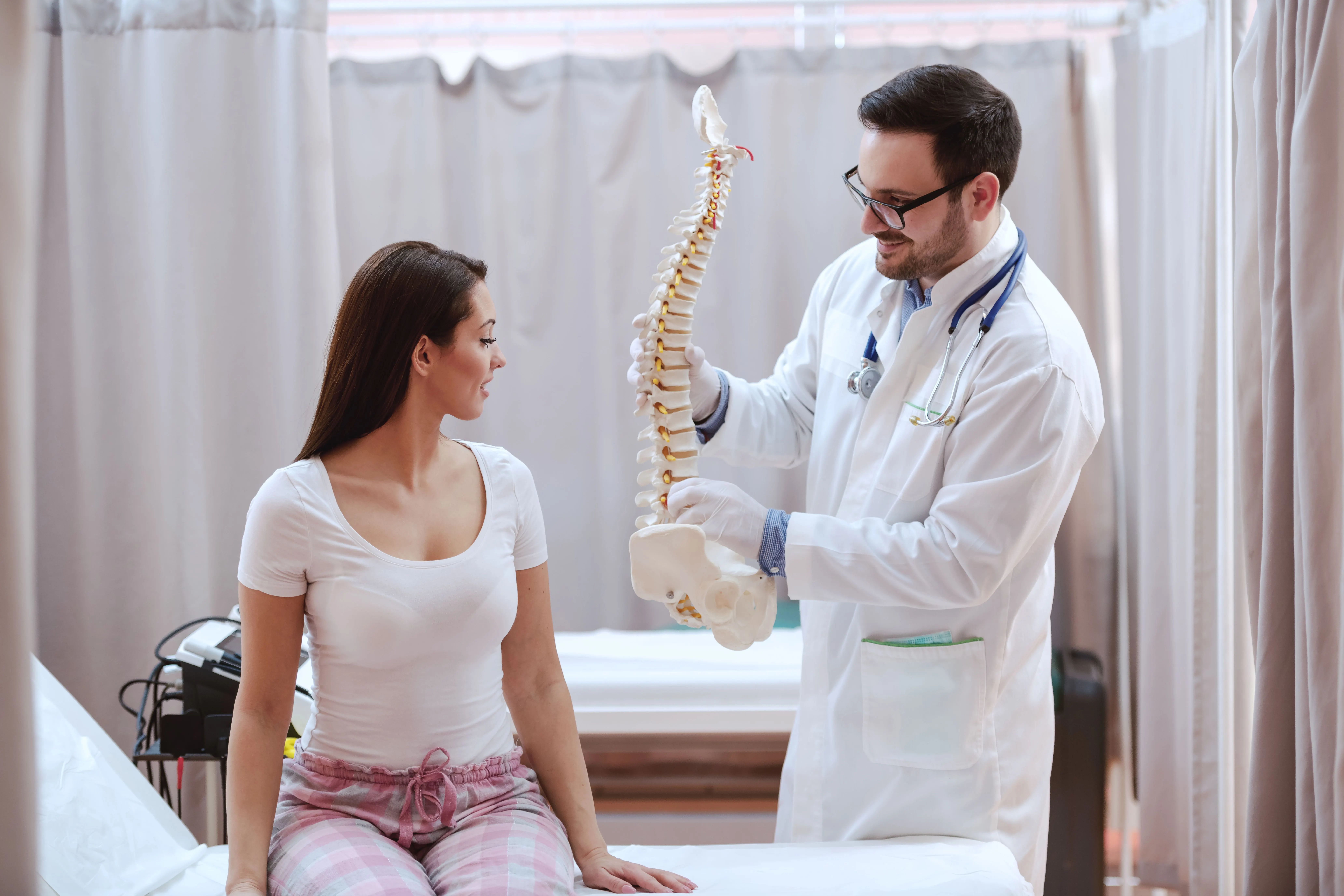Illustration of herniated disc anatomy at Pain Treatment Center of Maryland Reisterstown