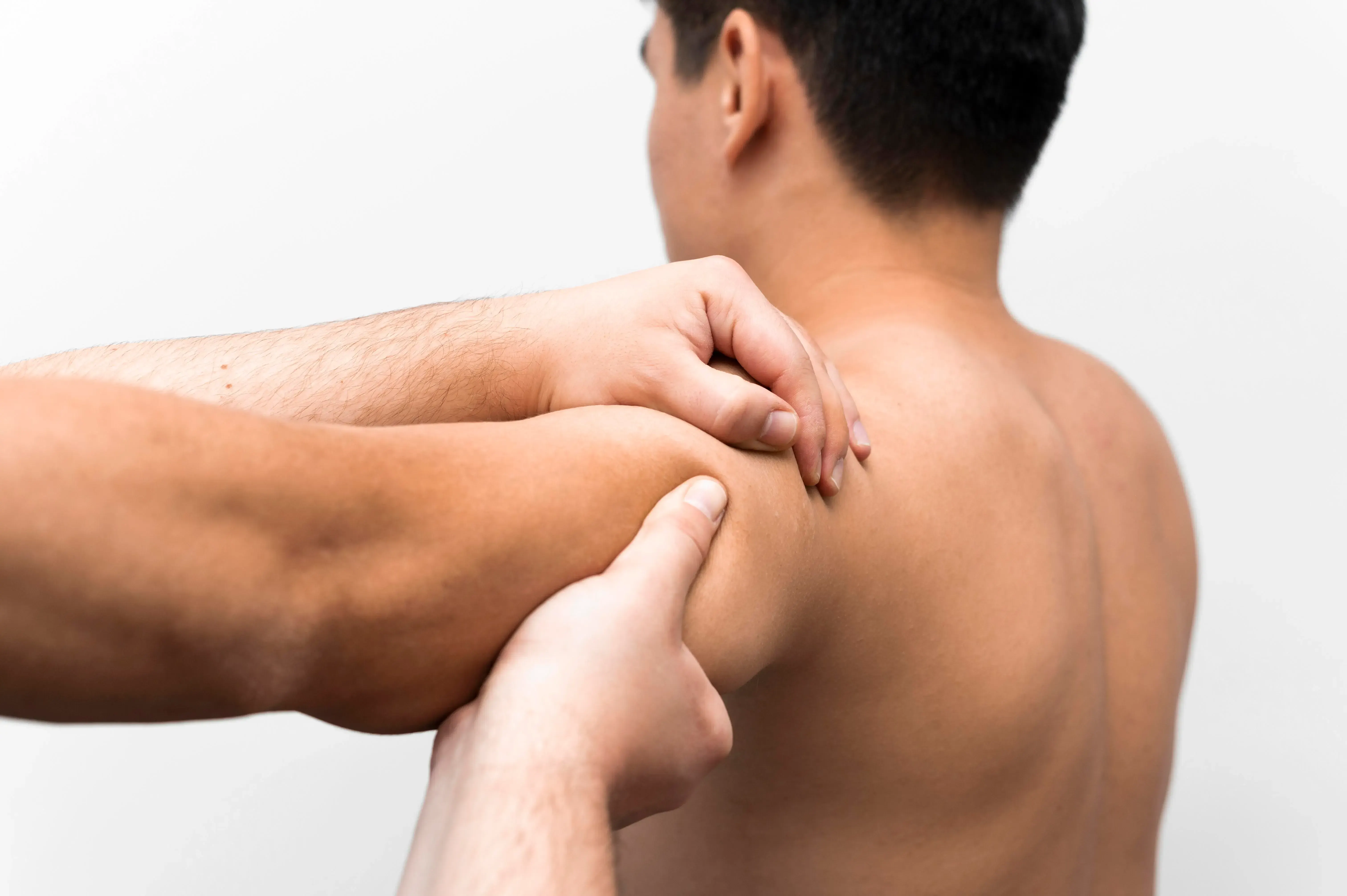 Visual overview of shoulder pain causes at Pain Treatment Center of Maryland Reisterstown